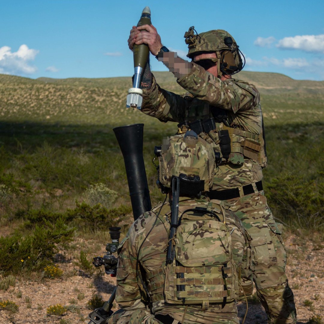GreenBeretFound's tweet photo. #GreenBerets from the 10th SFG(A) shot different weapons and launched mortars and rockets during SAGE EAGLE 22 at White Sands Missile Range, N.M. #SAGEEAGLE22 is an Unconventional Warfare exercise. #militarytraining #specialforces #SOF https://t.co/I9Chockvz9