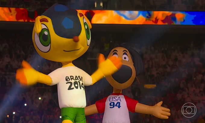 FiBBxuDWIAQ2hzu?format=png&name=small