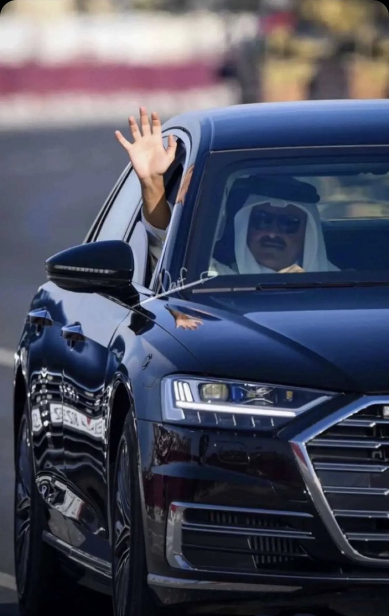 مساء مميز وجميل 🤍

قطر :
تبقى قطرنا  شامخه  طول  الدهر 
تبقى  قطر  فـ  قلوبنا  حـبٍ  اكيد

تميم:
حنا  ولانا  لك  ..  و حنا  لك  فخر 
حنا  هل الوقفات و المجد  التليد

#حس
<a href="/88I/">حِس</a>