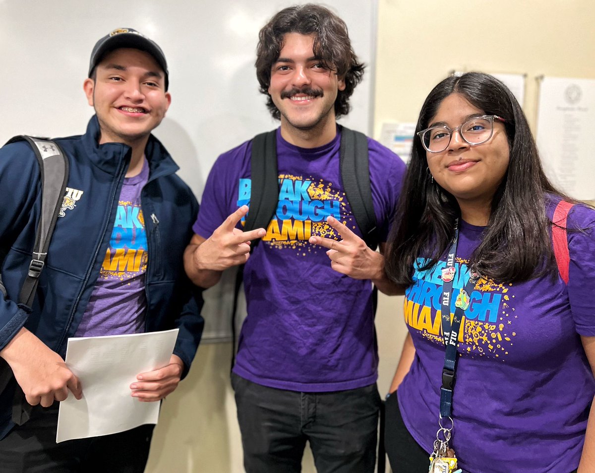 BreakthroughMia's tweet photo. On #FutureTeachersOfAmericaDay, we salute our @americorps Teaching Fellows and Success Coaches -  a dedicated cadre of resilient, passionate, &amp;  
changemaking mentors for our Scholars!

You inspire, lead, and create #Breakthroughs 👏

@volunteerflorida @MDCPSCommunity https://t.co/nXqoiA9AKf