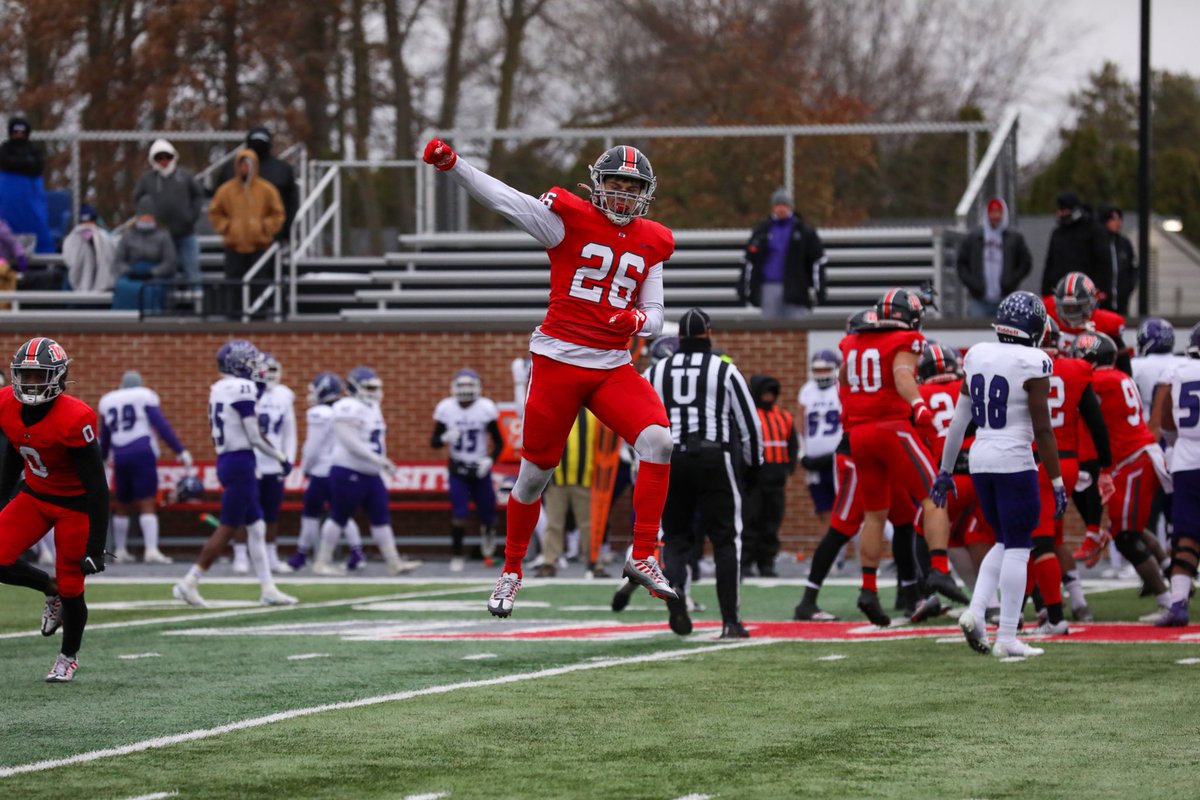 IWUWildcats's tweet image. 1 down … 3 to go 🏈

On to the next for @IndWesleyan_FB 

🏆 NAIA FCS Quarterfinals
🆚 Benedictine
🗓 Saturday, Nov. 26
⏰ 12:00 p.m.
📍 Wildcat Stadium

More info at IWUWildcats.com 📰

#BattleForTheRedBanner