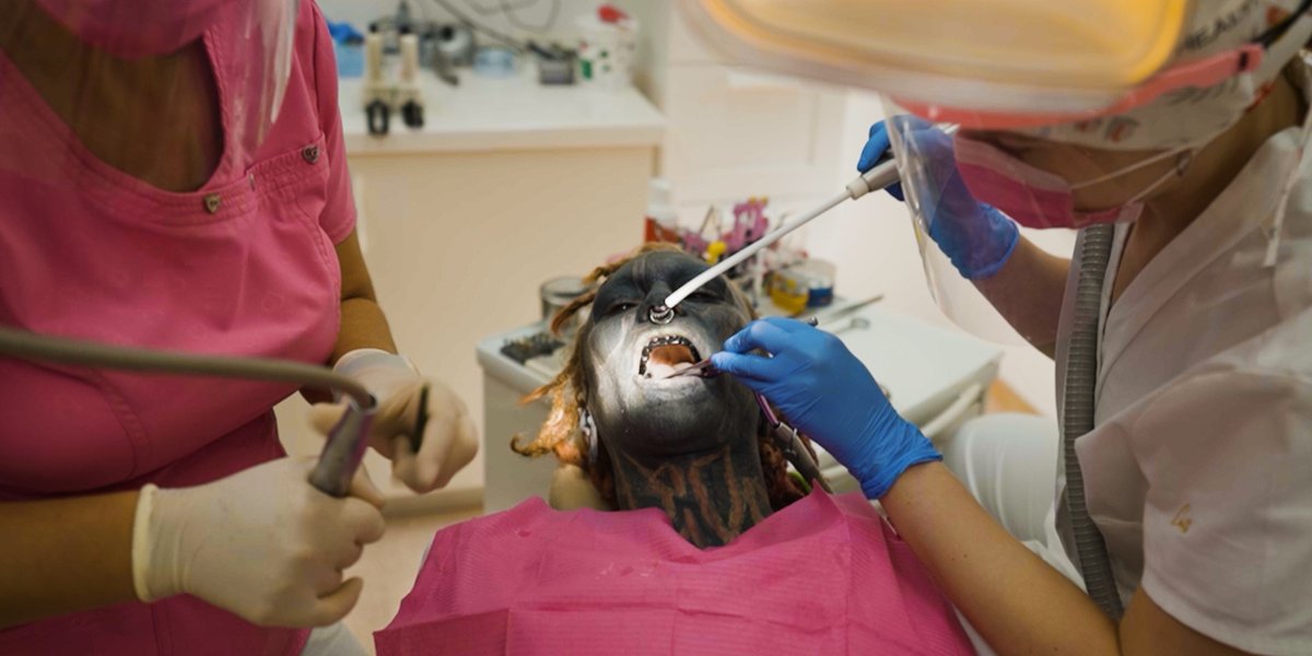lily_lu_filmz's tweet photo. the Most Crazy Teeth in the World ?

▶️ https://t.co/0bQWehcrS2

Its time for some really crazy on my teeth. Are you ready? :)

#crazyteeth #dentist #weirdteeth https://t.co/nZLhVfSom1