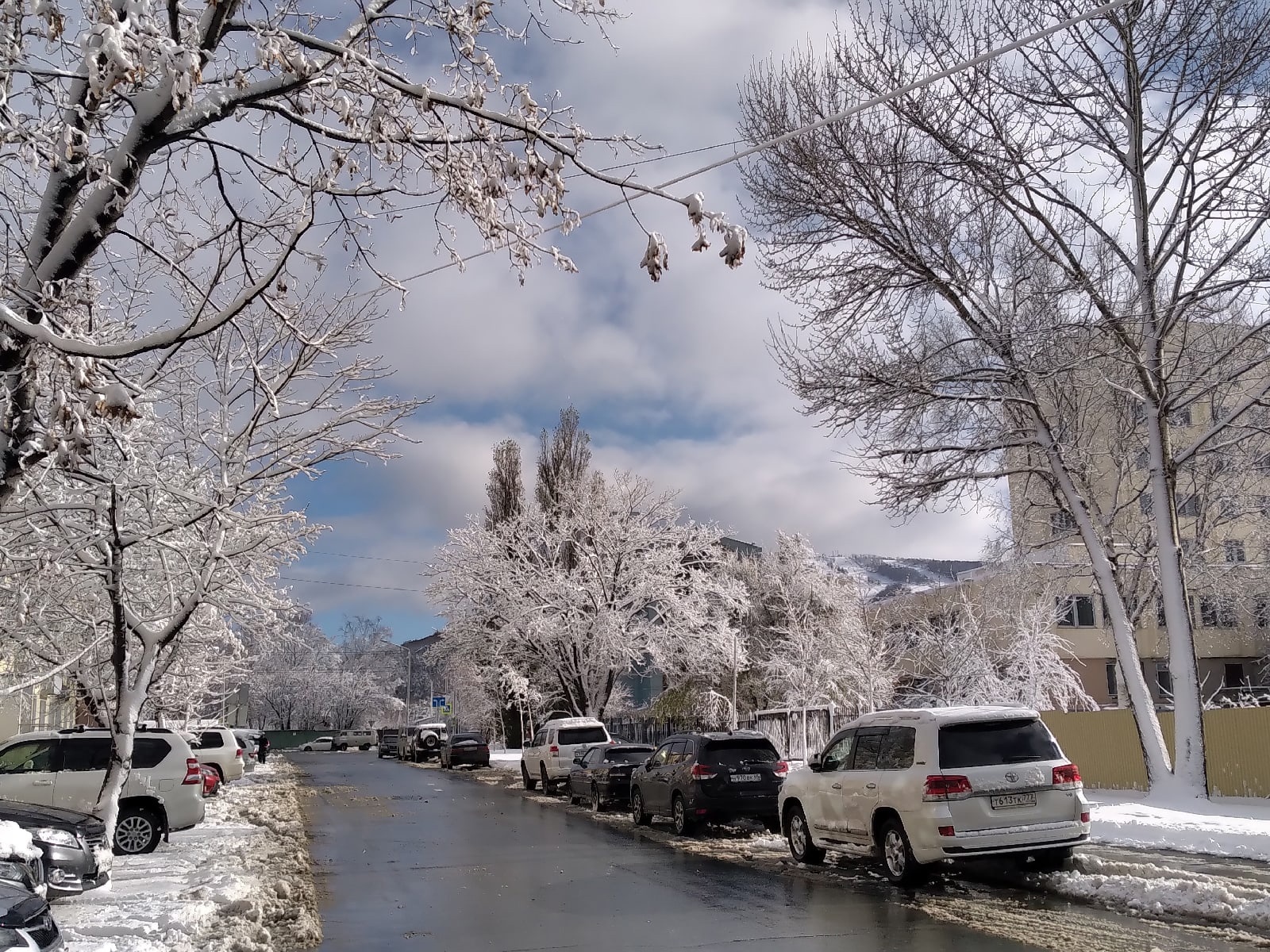 Красоты России on Twitter: "Южно-Сахалинск. Прекрасный снежный день, 14 ...