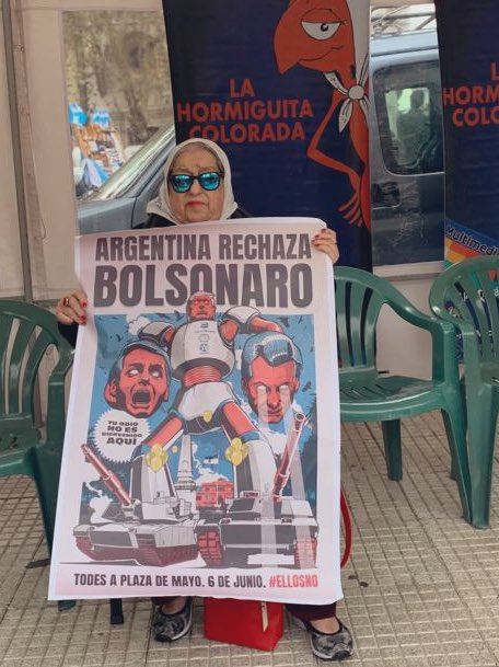 caldas_dessa's tweet photo. Hasta siempre, querida compañera Hebe de Bonafini, luchadora valiente e incansable por los derechos humanos y la democracia y contra el neoliberalismo. Gracias infinitas por siempre atender nuestros llamados por solidaridad latinoamericana.
El pueblo te abraza. https://t.co/cF5CqN1SYq