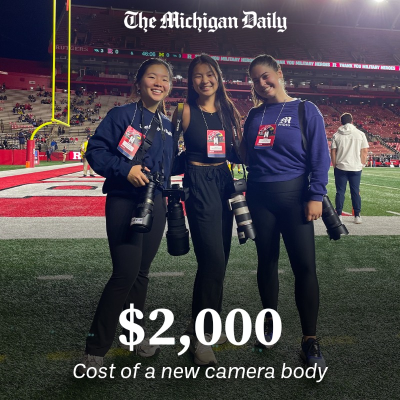 michigandaily's tweet photo. #RivalryEdition: Ohio State’s on the clock … for @UMichFootball and The Michigan Daily.
Ahead of Saturday’s clash in Columbus, we’re going head-to-head in a fundraising competition against @TheLantern.