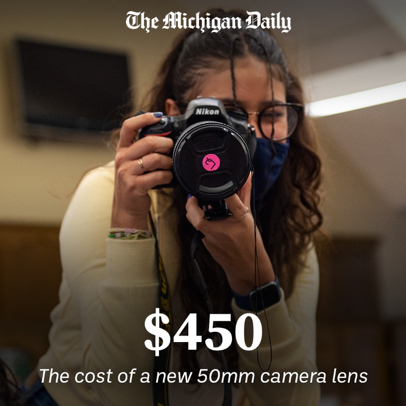 michigandaily's tweet photo. #RivalryEdition: Ohio State’s on the clock … for @UMichFootball and The Michigan Daily.
Ahead of Saturday’s clash in Columbus, we’re going head-to-head in a fundraising competition against @TheLantern.