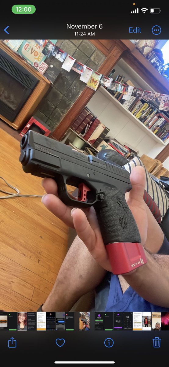 CHI_SwimAholic's tweet photo. This is why i love @twitter cause you can do anything!!! 😂 you ever just woke up and cleaned 🧼 all your hallows she pretty 😍 #ovaeast #chicago #9mm #OBEK https://t.co/y8I0ZhT69F