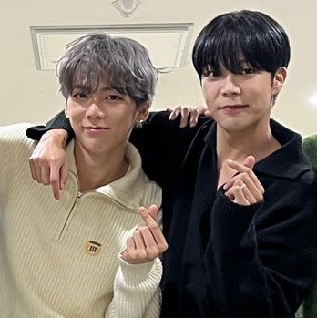 I MISS THEM SO MUCH *gently holds*