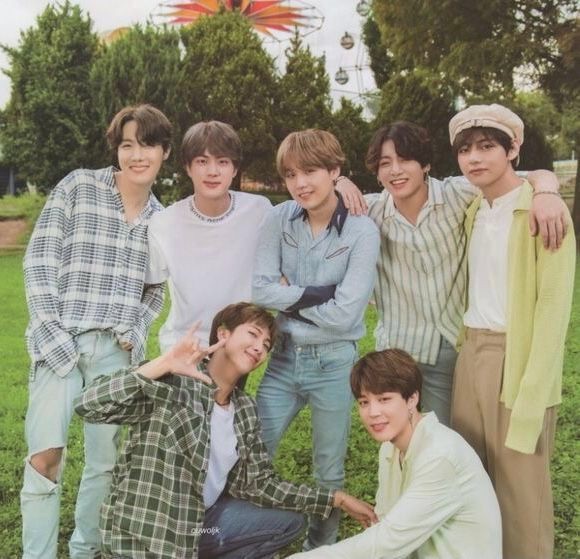 Hanhtrang04's tweet photo. I’m voting for @BTS_twt for Favorite K-Pop Artist #AMAs

Mãi đỉnhhhhhhh https://t.co/WG2Xy9hoZX