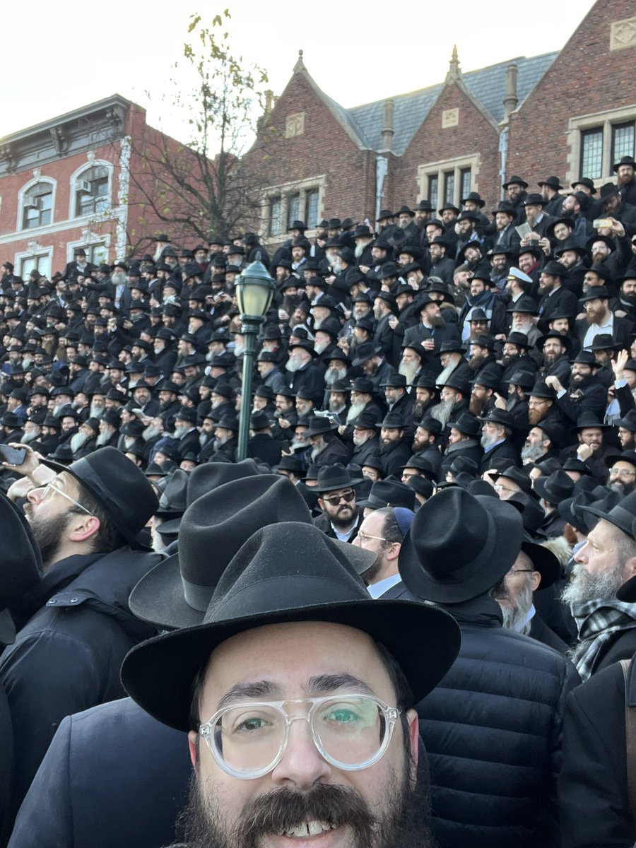 ‘sir, this is a mendy’s’