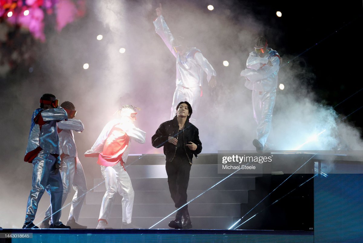ARAB5_ARMY's tweet photo. صور getty images المتنوعة من أداء Dreamers في افتتاحية كأس العالم 2022 في قطر - 2 -

-M https://t.co/LTDMvqvYkM
