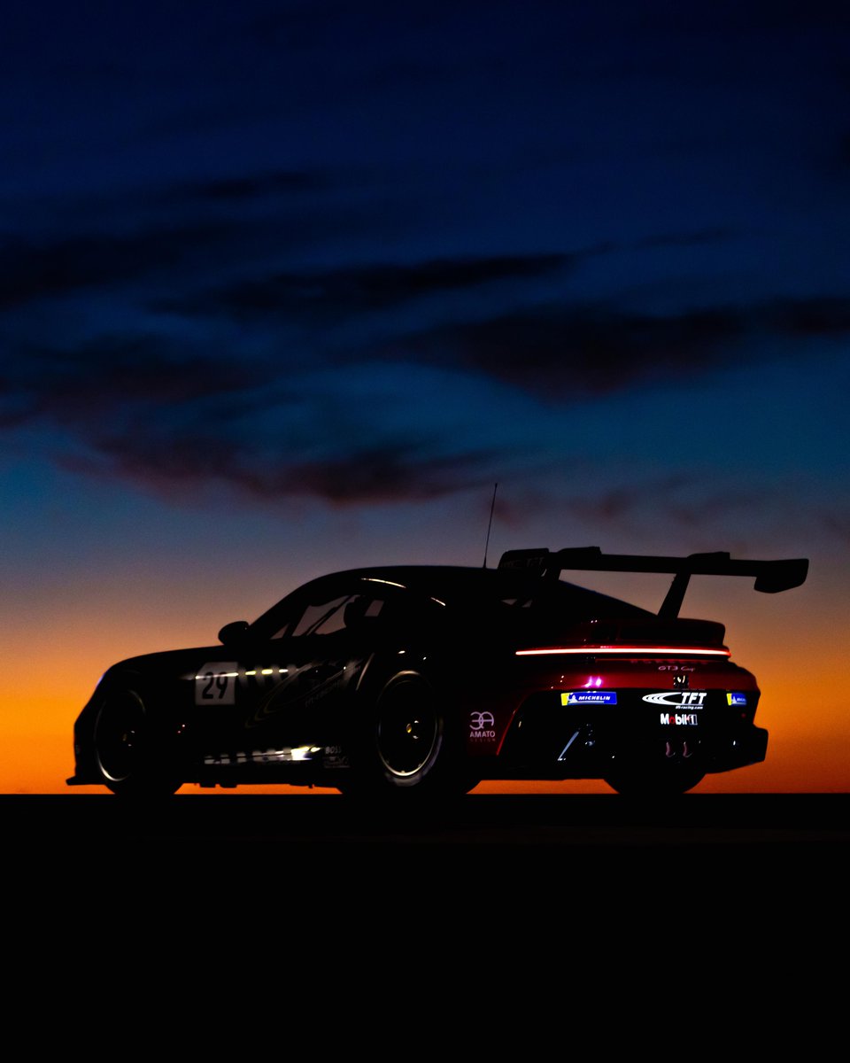 Night prowl.

📸 Alexis Goure 🏎 Louis Perrot (<a href="/TFTRacing/">TFT Racing</a>) #PorscheCustomerRacing #Porsche #Porsche911GT3Cup #CarreraCupFrance