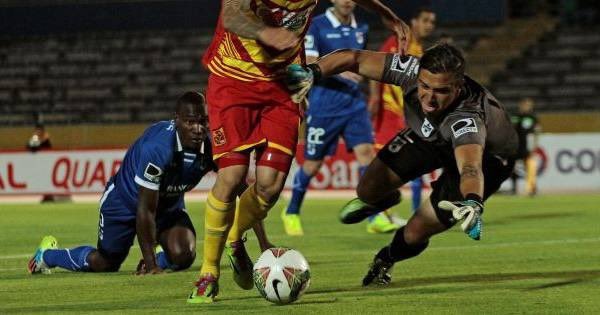 Kevin_VivasL's tweet photo. PARTIDO 1: 🇶🇦 vs 🇪🇨

🇪🇨 Hernán Galíndez, quien será el titular de La Tri esta Copa del Mundo, es el único jugador del Aucas SC de César Farías 🇻🇪 que salió campeón e invicto la Segunda Etapa.

Hoy juega su primer Mundial, pero su debut internacional fue en Venezuela. https://t.co/PhEYUhRKpJ