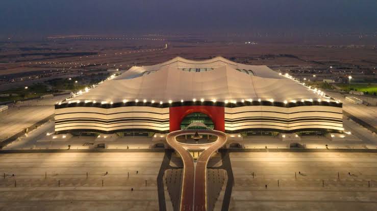 تقام المبارة الافتتاحية لكأس العالم بين #قطر و #الإكوادور علي ملعب #استاد_البيت أغلى الملاعب القطرية لمونديال 2022

- تبلغ تكلفة بناء الاستاد 847 مليون دولار

- بقدرة استيعابية لـ 60 ألف مشجع

- و تصميم يحاكي بيت الشعر الذي كان يسكنه أهل البادية

#مونديال_قطر_2022 
#كأس_العالم