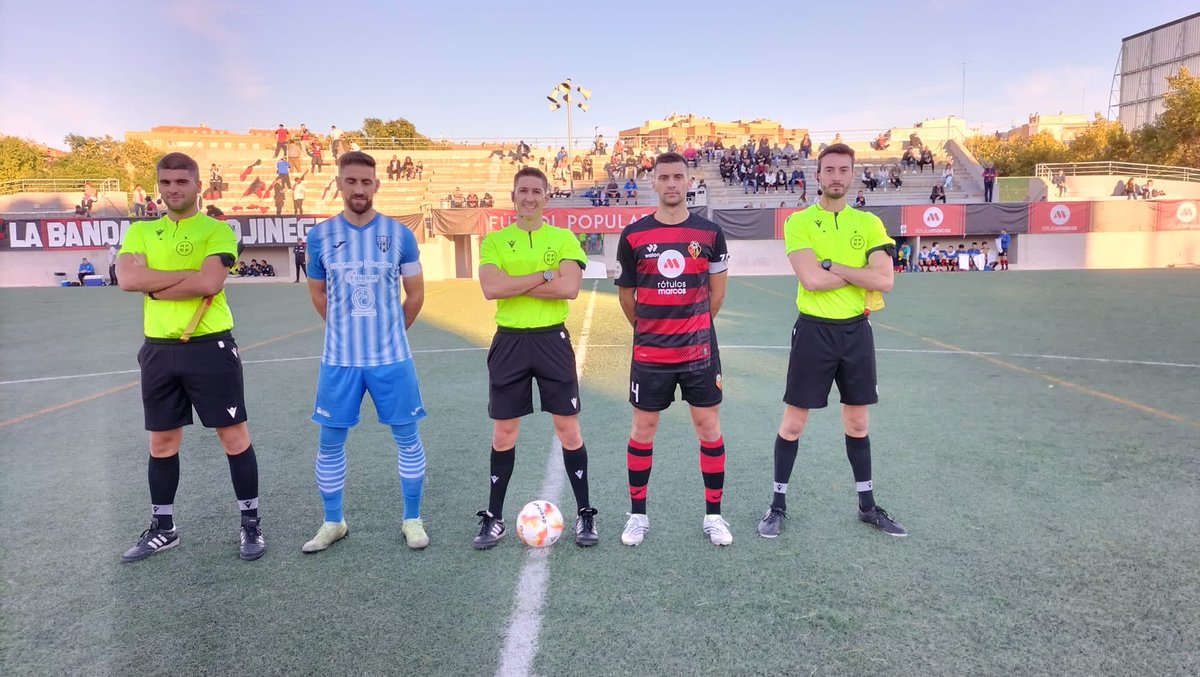 3ª RFEF | 

📸 Imágenes del once en el Barnés vs @fclaunionatl ¡Vamos Ciudad! ¡Vamos afición! ❤️🖤