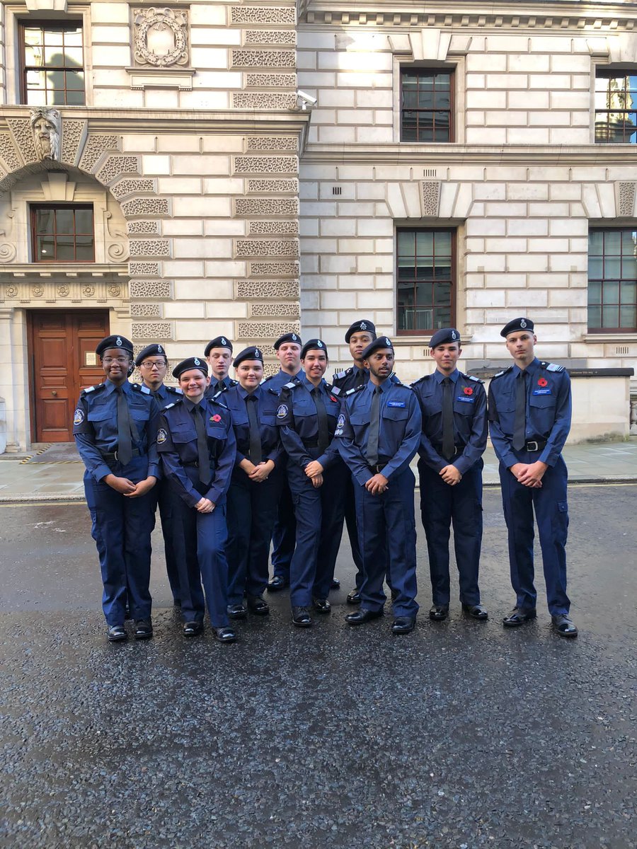 MPSLewishamVPC's tweet photo. Great to see so many young people from across London taking part in @MPSCadets Remembrance parade at the Cenotaph today! Our Cadets formed the colour party and led the parade out onto Whitehall. Well done all! @NationalVPC @MPSLewisham @metpoliceuk https://t.co/U0Wx1eBJT0