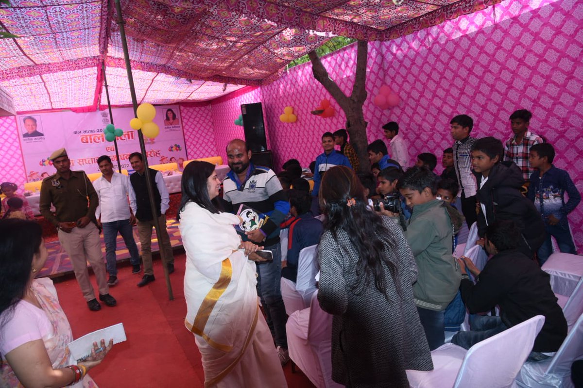 rscpcr's tweet image. बाल सप्ताह का समापन..आयोग परिसर में बाल मेले का आयोजन..
अध्यक्ष श्रीमती संगीता बेनीवाल ने किया उद्घाटन
 बच्चों ने दी प्रस्तुतियां..
आयोग सदस्य नुसरत नकवी , साबो मीना , वंदना व्यास ,शिवभगवान नागा मौजूद रहे..  
@RajCMO
@shiv_naga
@nusratajm 
@SangeetaBeniwa3
@SangeetaGarg_