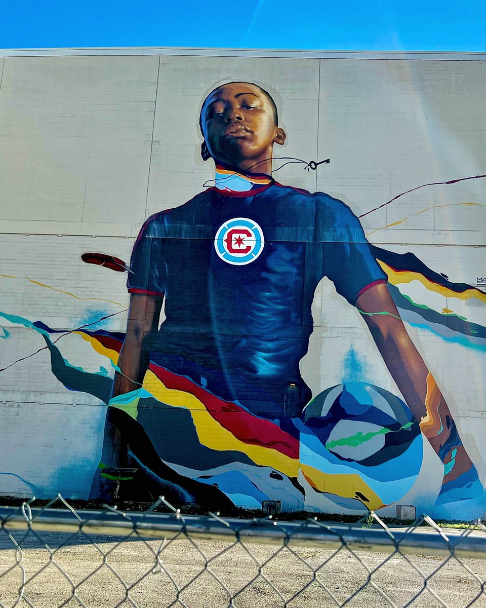 JoseGudino's tweet photo. Futbol is LIFE!!!

#VamosFire #CF97 #Chicago #Chicagoart #Chicagomurals #streetart #mural #muralart #SouthLoop https://t.co/yscwfXlvei