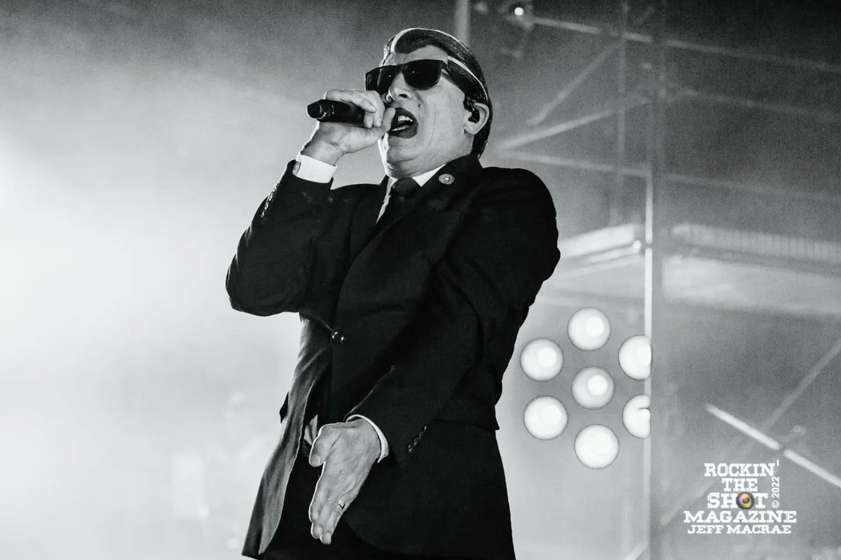 rockintheshot's tweet photo. Some photos from the amazing @puscifer show last night at the @TulsaTheater 🔥🔥more to come... @mjkeenan @carinaround #puscifer #maynardjameskeenan #concert #concertphotography #musicphotography #photography #photographer #canon #livemusic #rock #RockAndRoll https://t.co/OvJSO2dAwN