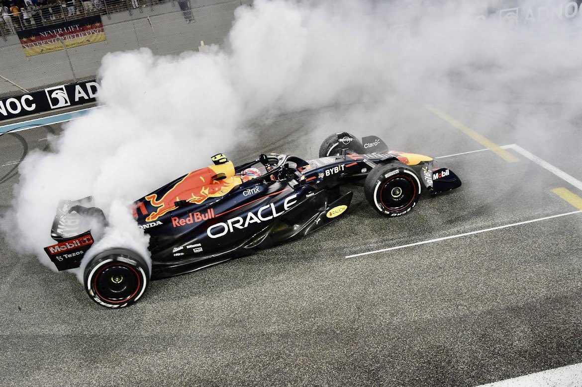 vgrcdmx's tweet photo. Grande @SChecoPerez , un tercer lugar en el campeonato de pilotos ganado a pulso, felicidades y gracias 🙏🏻 por una vibrante temporada 2022. #AdelanteCheco para el 2023 🥳 #Cont11GoCheco #Toro11 #VamosCheco https://t.co/MaYoYxJ2Xe