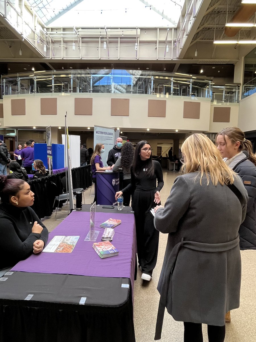 EunjungRiauka's tweet photo. Come and see @westernuIntl International learning booth at the service fair during #fallpreviewday @WesternU https://t.co/0Kb4PEygZc