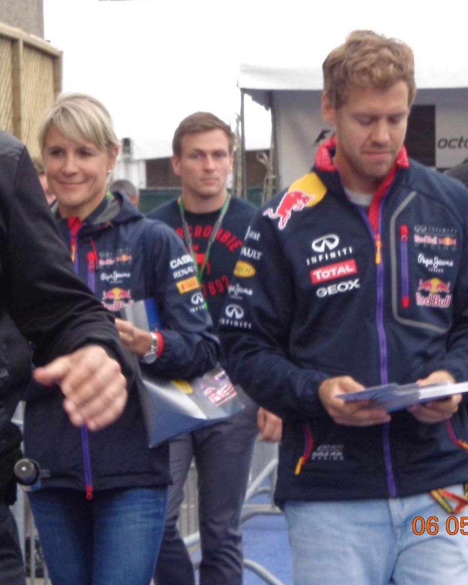 Sebastian Vettel, what a legend. So glad I chose him as my hero back in 2011, we’ve shared some incredible memories! Very grateful 🫶 #dankeseb <a href="/AstonMartinF1/">Aston Martin Aramco F1 Team</a>