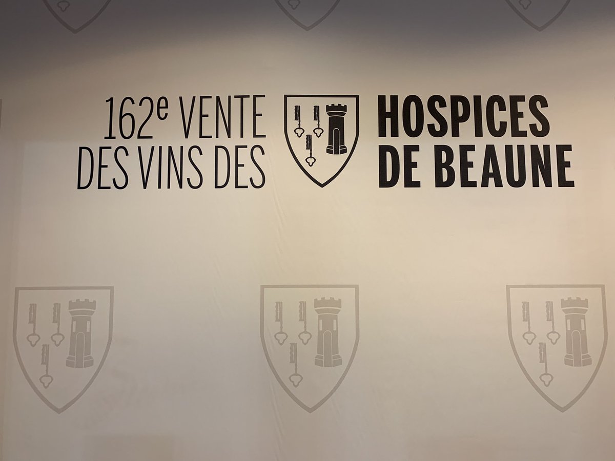 Vertdevin Magazine (@vertdevin) on Twitter photo 810.000€ la Pièce du President <a href="/hospicescivils/">Hospices Civils de Beaune</a> #beaune #hospicesdebeaune #wineauction #bourgogne #vertdevin 810.000€ la Pièce du President <a href="/hospicescivils/">Hospices Civils de Beaune</a> #beaune #hospicesdebeaune #wineauction #bourgogne #vertdevin