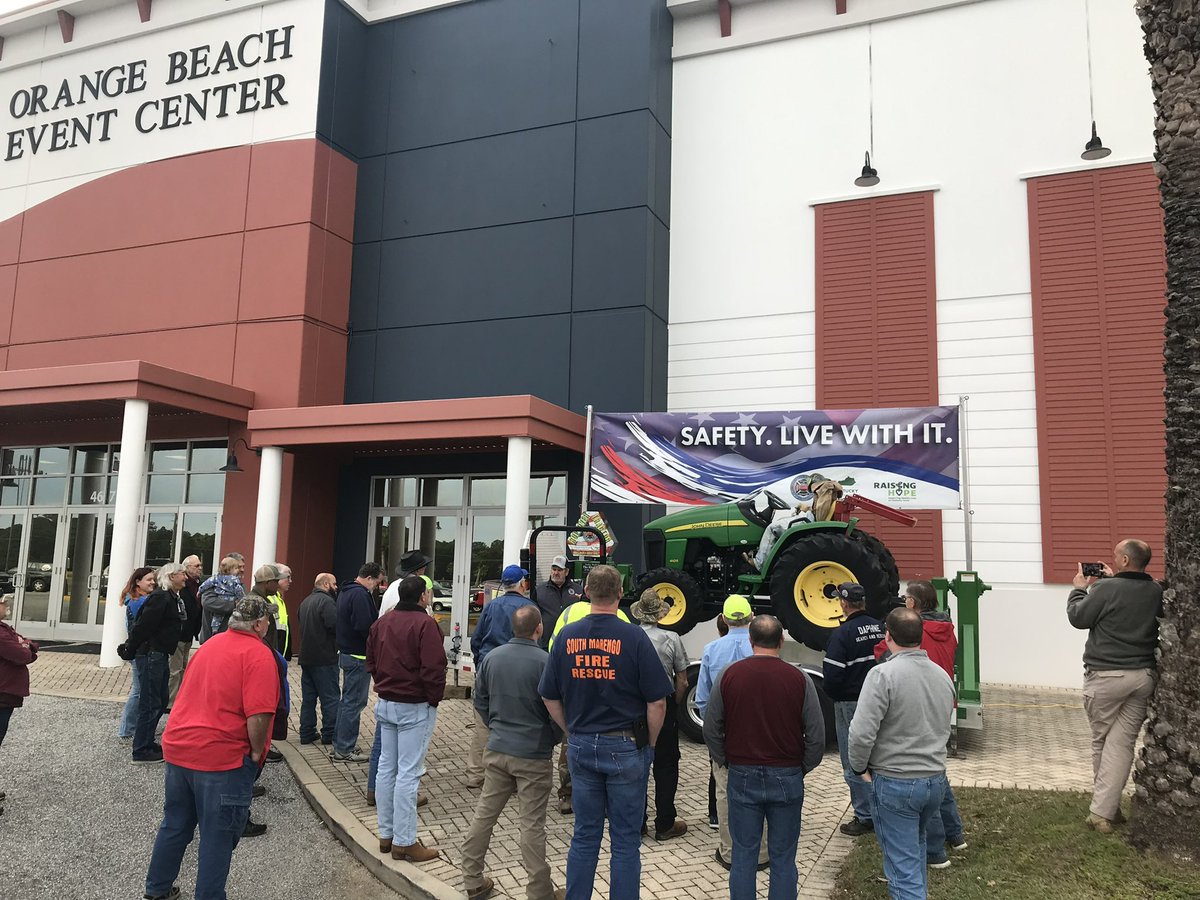 FBIT_SafetyDale's tweet photo. Alamaba Assn Rescue Squads annual conference was a great time. KDA and TARS when down and we did Farm and Grain Safety and Rescue. I shook some hand and talk about letting your friends know that they are APPRECIATED #FBIT I ate a lot of great food. Life is good https://t.co/Xp9tLN8uAw