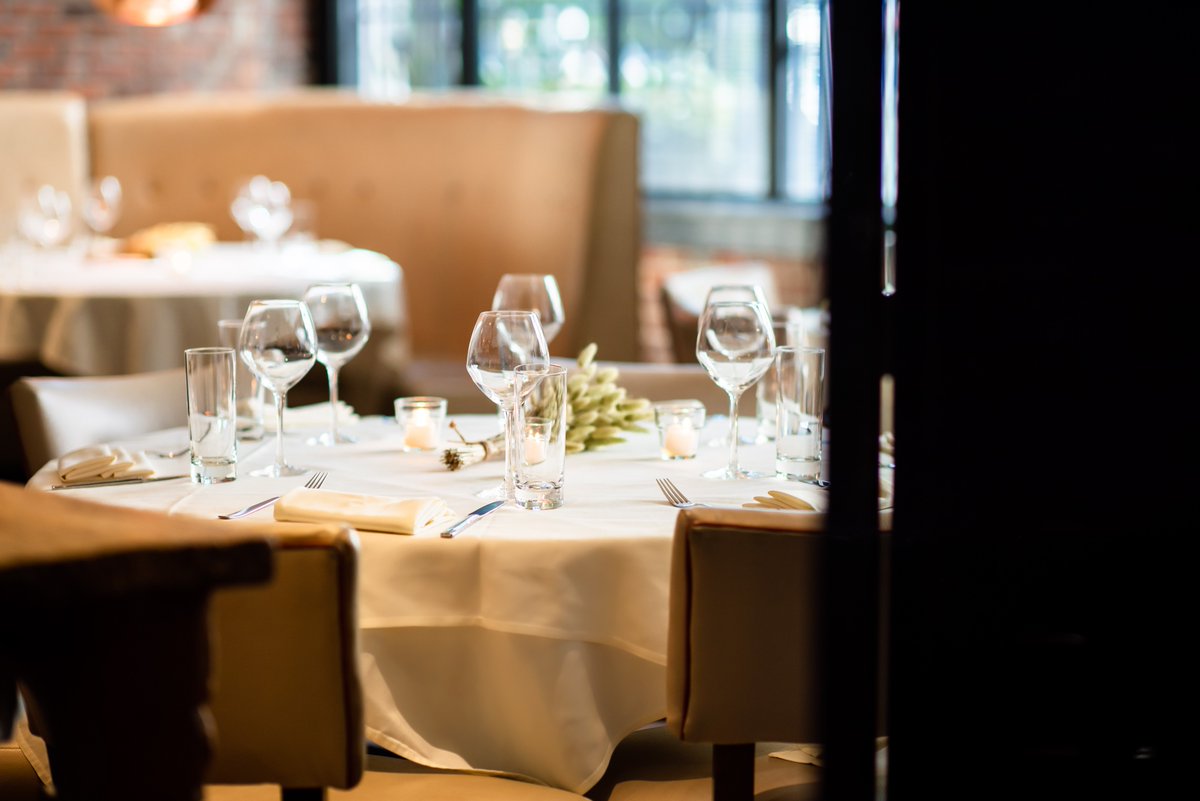 ✨ Ambiance Goals ✨ 
Our beautiful dining space is available for private luncheon bookings Monday-Saturday! Inquire through the link in our bio. #SeeYouAtScampo