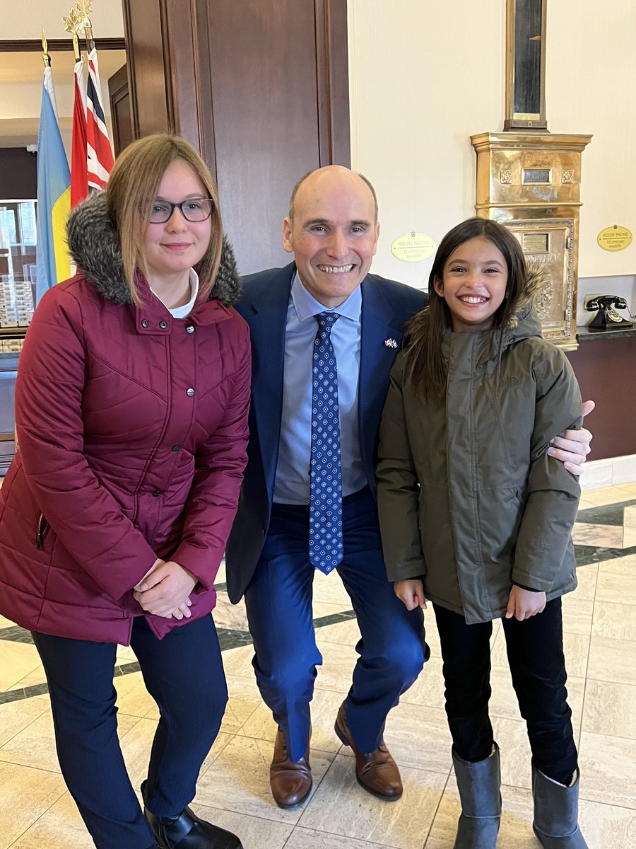 Smith_r_s's tweet photo. Thank you Minister of Health Jean-Yves Duclos for taking the time earlier this week during National Diabetes Awareness month to meet with and speak with kids from across Canada at the JDRF Kids for a Cure event. @jyduclos @JDRF_Canada #kidsforacure2022 #DiabetesAwarenessMonth https://t.co/68wInvJhoX