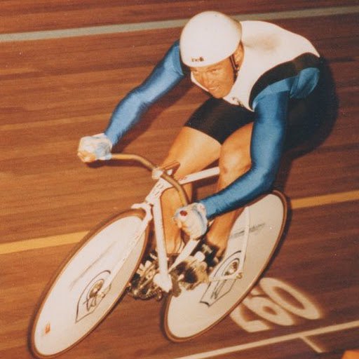 StevePaulding1's tweet photo. @ColinASturgess @retroglance7080 Those wheels got me to the Commy Games in 1990 👌🤣 https://t.co/y3vAjh8qYq