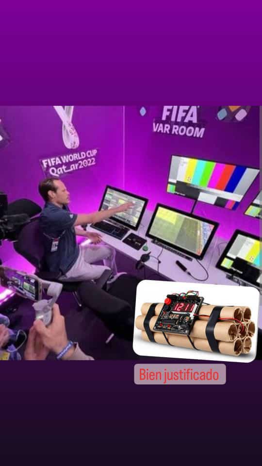 jeekha's tweet photo. Creo que esto es lo que está pasando 😂😂😂  #QatarWorldCup2022 https://t.co/5S2YvfU3WU