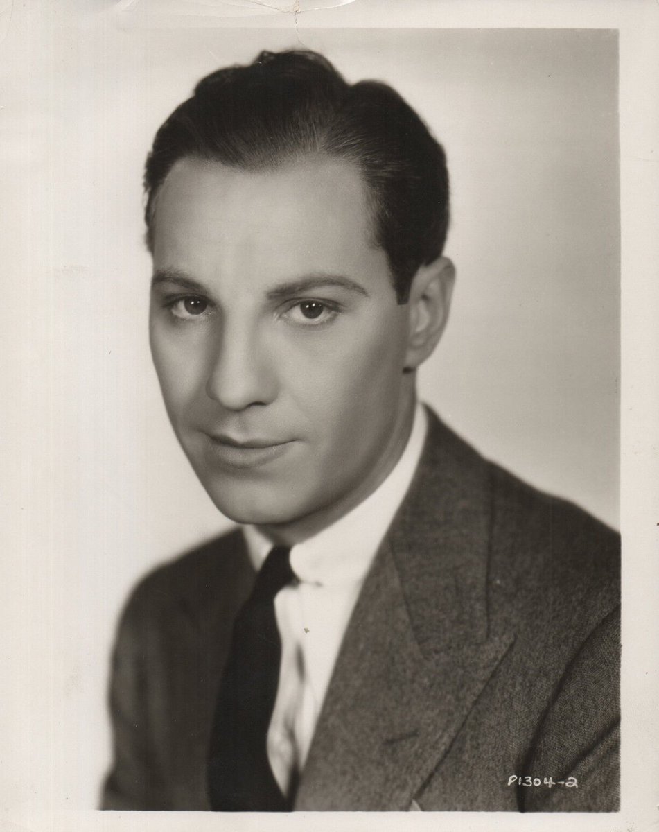 WallaceReid_'s tweet photo. Zeppo Marx the 4th #MarxBrother the business manager, the inventor https://t.co/HIkgGjiZNz