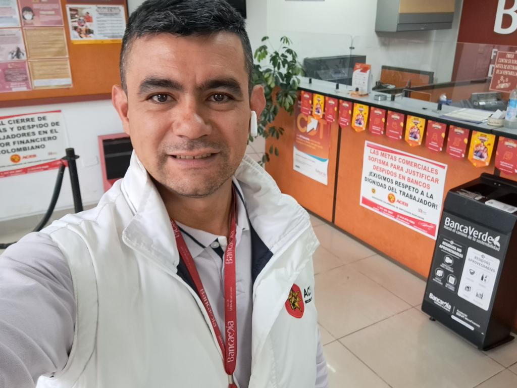 JeffersonGD87's tweet photo. @acebnacional es el Respaldo que todos los trabajadores Bancarios necesitamos Afiliate para mejorar tu Vida 💪🏽💪🏽💪🏽 https://t.co/PNmU6QAweo