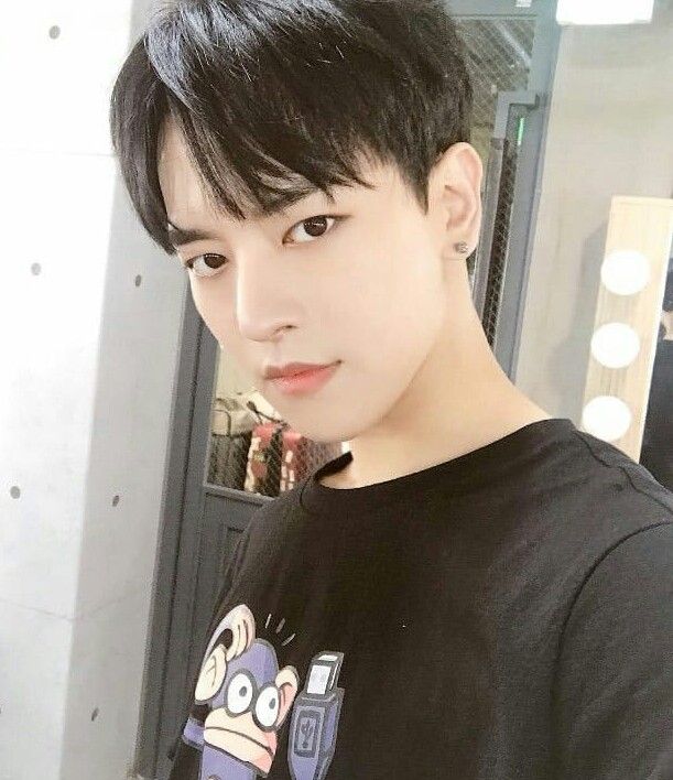 hourly_youngjo's tweet photo. #RAVN #레이븐 #Youngjo #김영조 https://t.co/BsYdaAjCPI