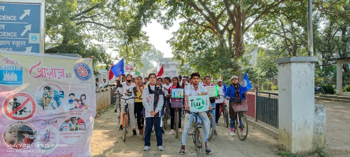 MalihaFarooqui9's tweet photo. बाल संरक्षण कर करना है हमे आगाज़ डायल करेंगे 1098.....
#agaaz2022 #mehfooz #7day7issues @NSSMP_ @aagazmp @RAHULSINGHNSSMP @NSSRDBhopal https://t.co/FDE4I8HlfY