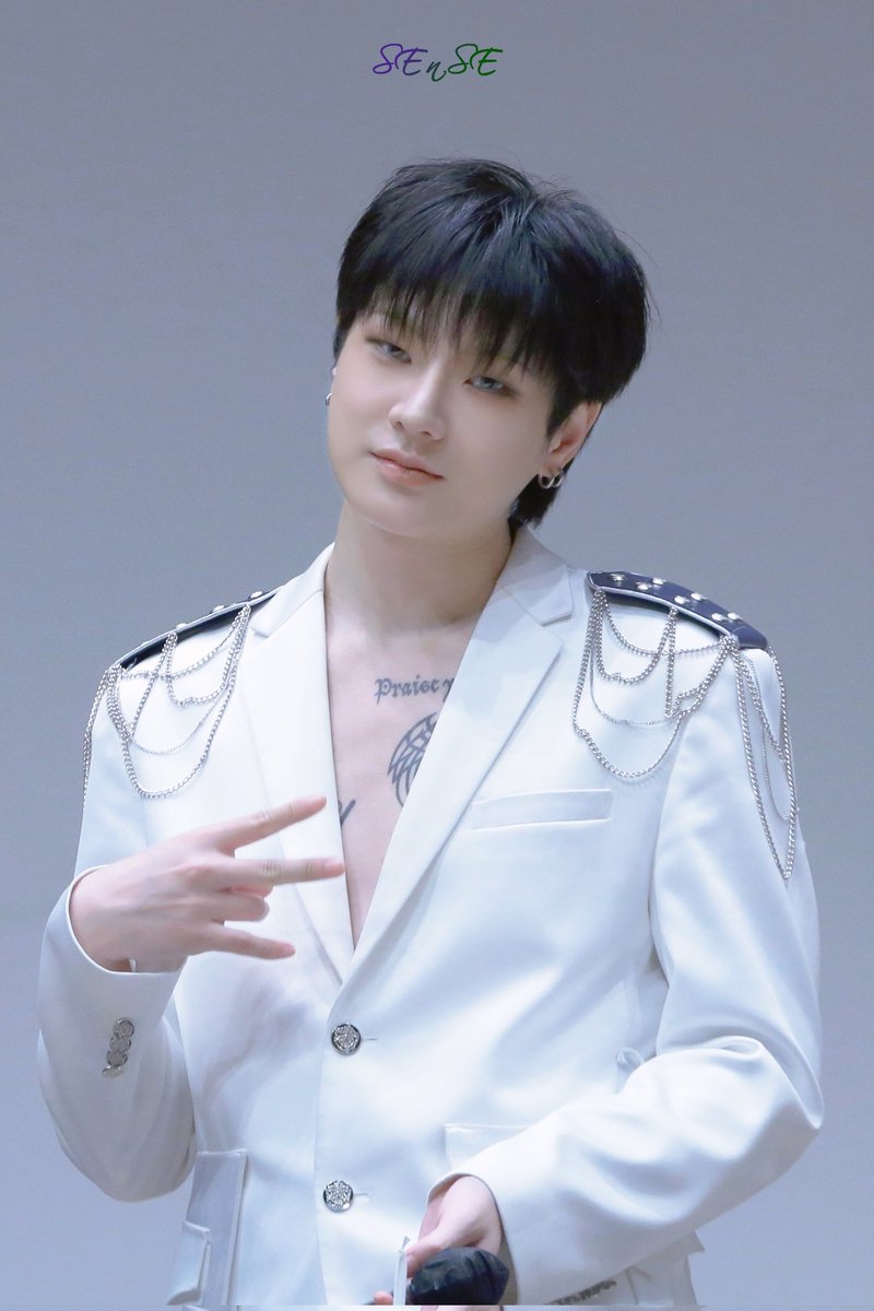 221120 원더월 팬사인회 HQ
🐈‍⬛ 🫶🏻✌🏻🖖🏻

#VICTON #빅톤 #도한세
#한세 #DOHANSE #HANSE
#VICTON #Choice #Virus #바이러스