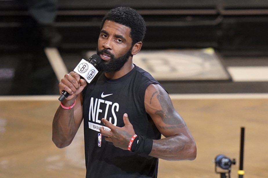 50NuancesDeNBA's tweet photo. C’est officiel, Kyrie a rempli les objectifs fixés par sa direction et est bien disponible pour faire son retour ce soir face aux Grizzlies.

🗞️ - @ChrisBHaynes https://t.co/7UqfPMU6Zf