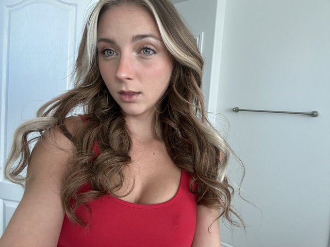 ❤️ OF is free right now check out my other post for the link ❤️ https://t.co/gaCEQvjKNZ<a href="/tag/notgivingup"class="tags"><span>#notgivingup</span></a>