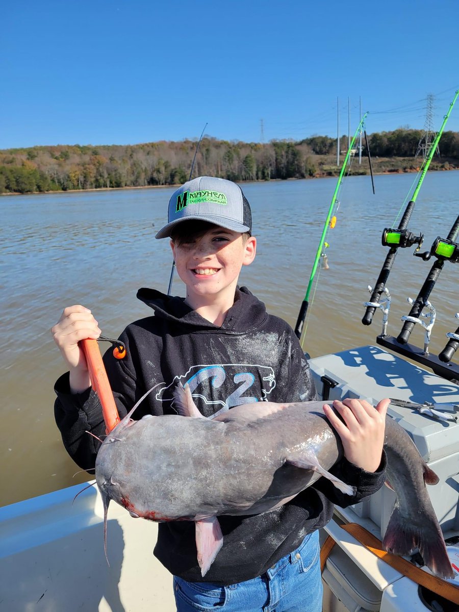 MayhemTackle's tweet photo. “These boys fished their butts off today and ended up just a few pounds shy of getting a check. Super proud of both of them. Connor got his personal best flathead and Dalton got his personal best blue. Successful weekend in my eyes. “
~Timothy London~ 
#mayhemtackle https://t.co/c3TrhfjYBR