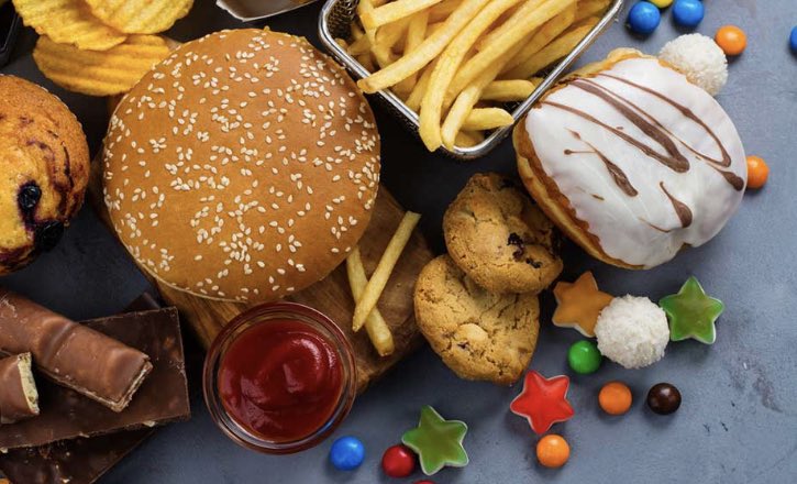 Avui en el #DiaMundialdelaInfancia vetllem per els seus drets i entre ells el dret a tenir una alimentació sana.  Donem exemple als més petits escollint aliments nutritius i rebutjant aquells carregats de sucre, sal i greixos saturats.