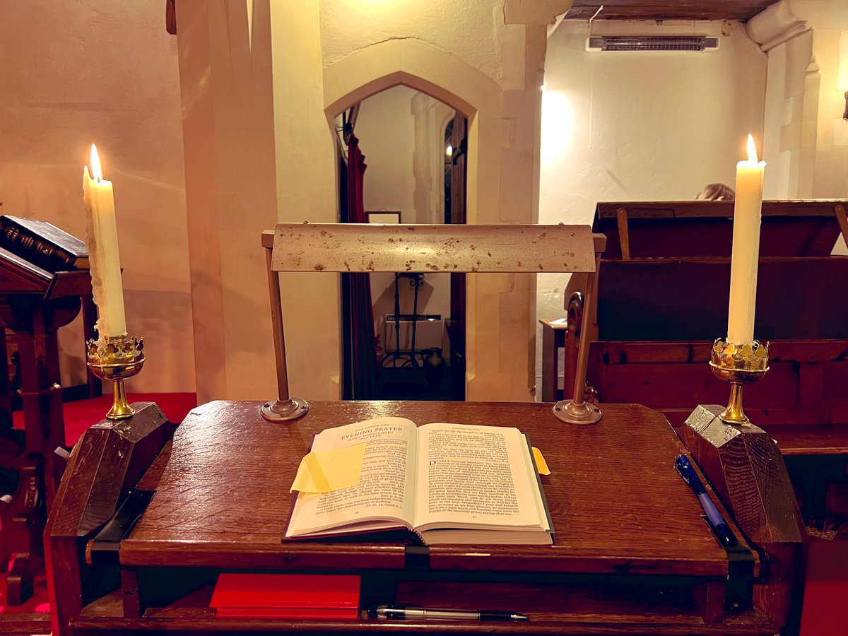 Robert_Rees28's tweet photo. Is there anything more inviting than a rural church offering @prayerbook_soc Evening Prayer in winter? The best end to a brilliant day of services, visits and new people. And, Erik (the dog) comes to all services that I take (by order) #bcp #dogsinchurch #ruralministry ❤️❤️❤️ https://t.co/SYHXTfLBDw