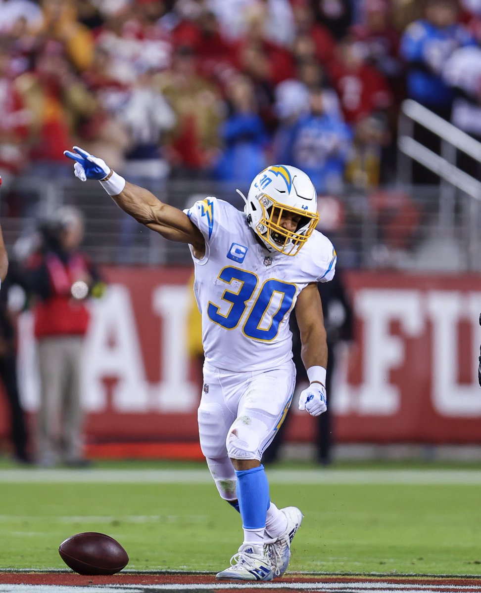 GAME DAY let’s get it 💪🏽⚡️ #SNF