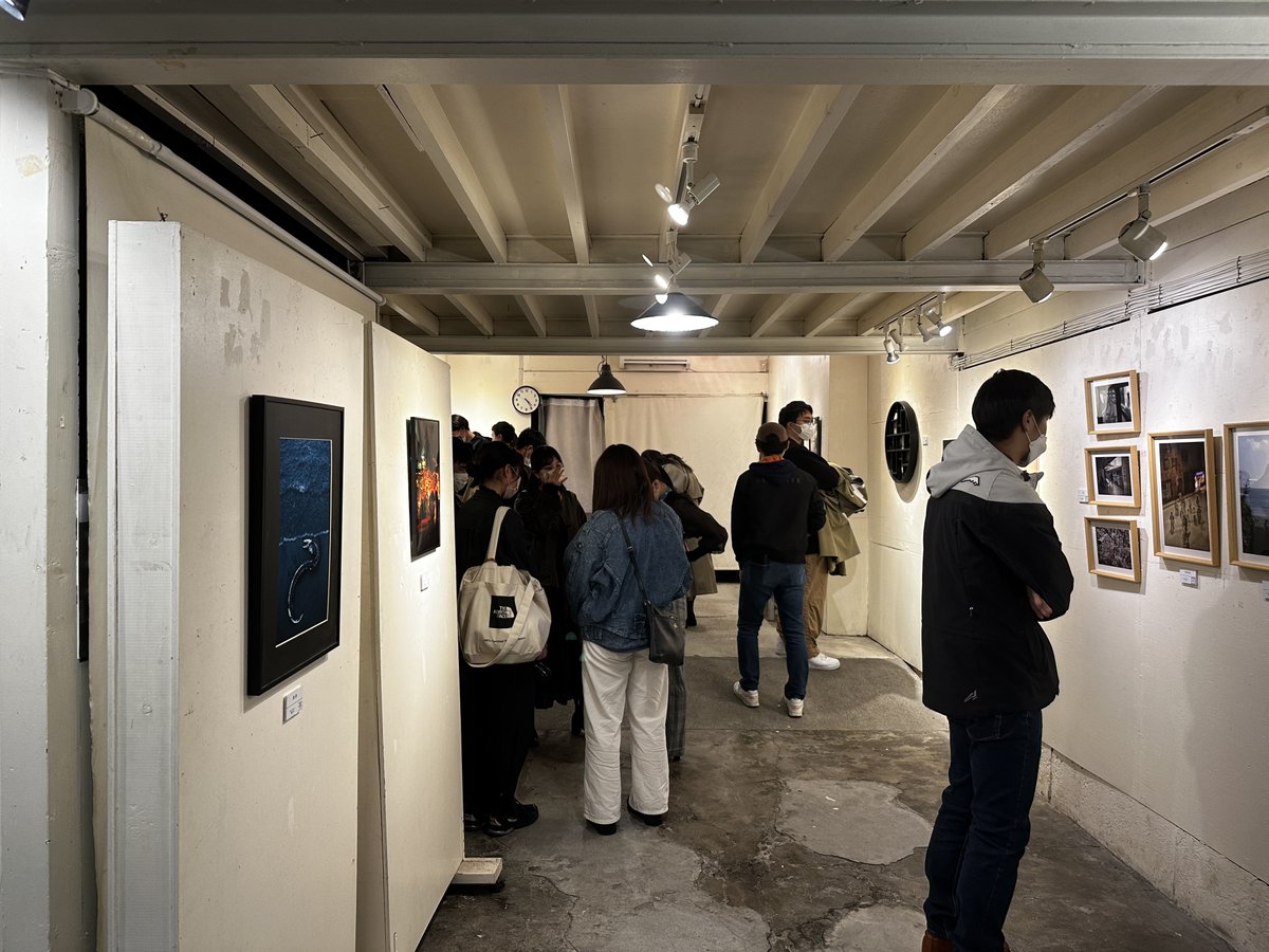 hoseiphoto's tweet photo. #三色展　無事閉幕しました。
3日間ありがとうございました！
素敵なギャラリーでした。

このアカウントは引き続き使用しますので、来年も宜しくお願いします。 https://t.co/ZXHp7kDHMo