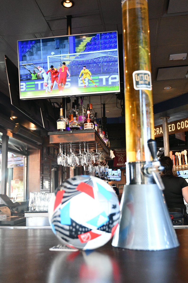 BrickHouseTT's tweet photo. Nov 21st-Dec 18th, come to see the top players go head-to-head in the biggest tournament in the world!!!
.
.
.
#brickhouse #brickhousetavern #bhtt #brickhousett #beerflights #beer #saturday #view #views #patio #patioseason #patiovibes #refreshing #worldcup https://t.co/2e2W6N2znx