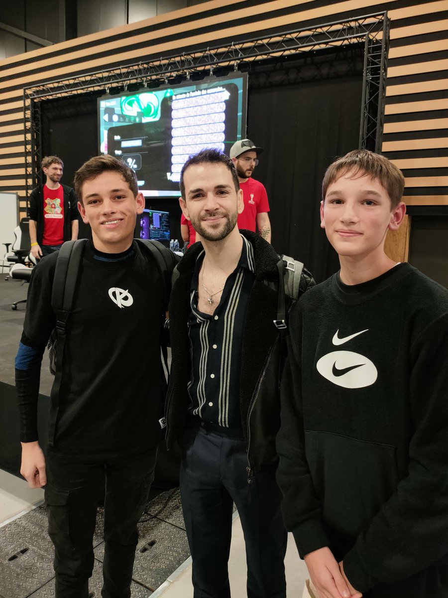 tomr26_'s tweet photo. Je m'incline en finale bo7 sur #Multiversus face à mon reuf @x_egao . Merci beaucoup @Skyyart pour le cast et les games et merci à @sbctech51 pour le tournoi. C'était génial, hâte de la prochaine édition #GameInreims22 https://t.co/VYmA1YshND