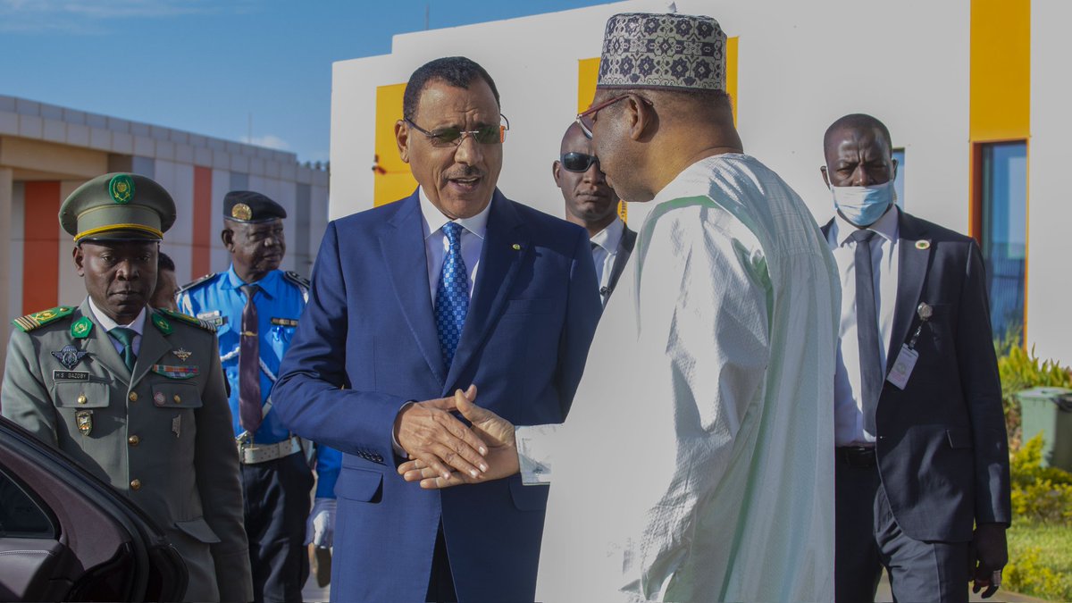Le Président de la République S.E.M <a href="/mohamedbazoum/">Mohamed Bazoum</a> a regagné Niamey, cet après midi 20 novembre 2022, après un séjour de 48h à Djerba où il prit part aux travaux du 18ème sommet de la Francophonie.