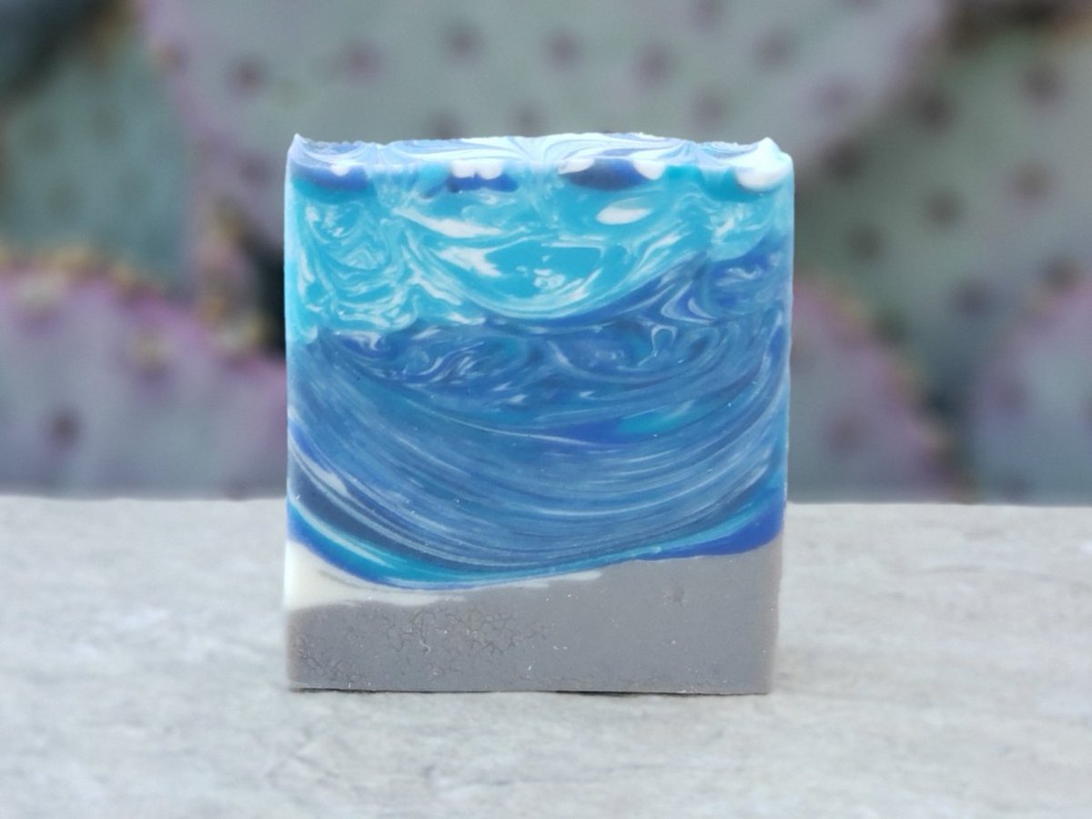 BlueWaveSoaps's tweet image. Are you ready for the beach?🌊