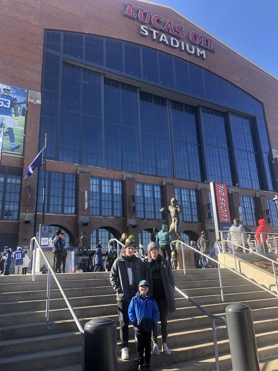 andrewru's tweet photo. In Indy for the EAGLES game!!! Fly Eagles Fly!!! #PHIvsIND #FlyEaglesFly https://t.co/OifxqW2HBo
