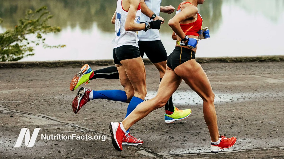 nutrition_facts's tweet photo. Using diet to enhance athletic performance. https://t.co/wjsdszhPpi https://t.co/YCunQqOARU